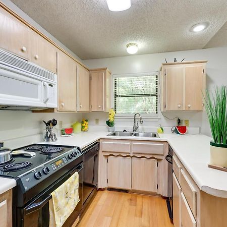 Lakefront Hot Springs Home With Furnished Deck! ภายนอก รูปภาพ