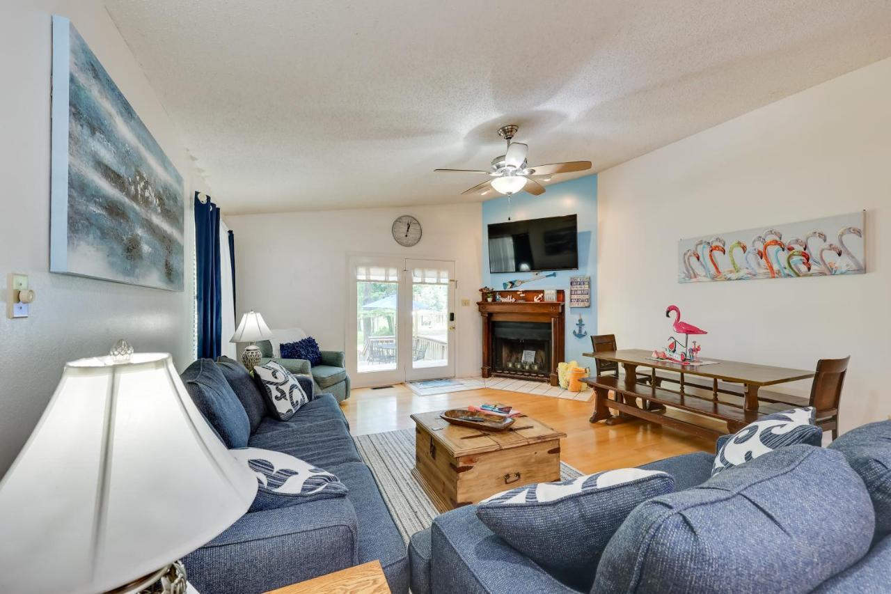 Lakefront Hot Springs Home With Furnished Deck! ภายนอก รูปภาพ